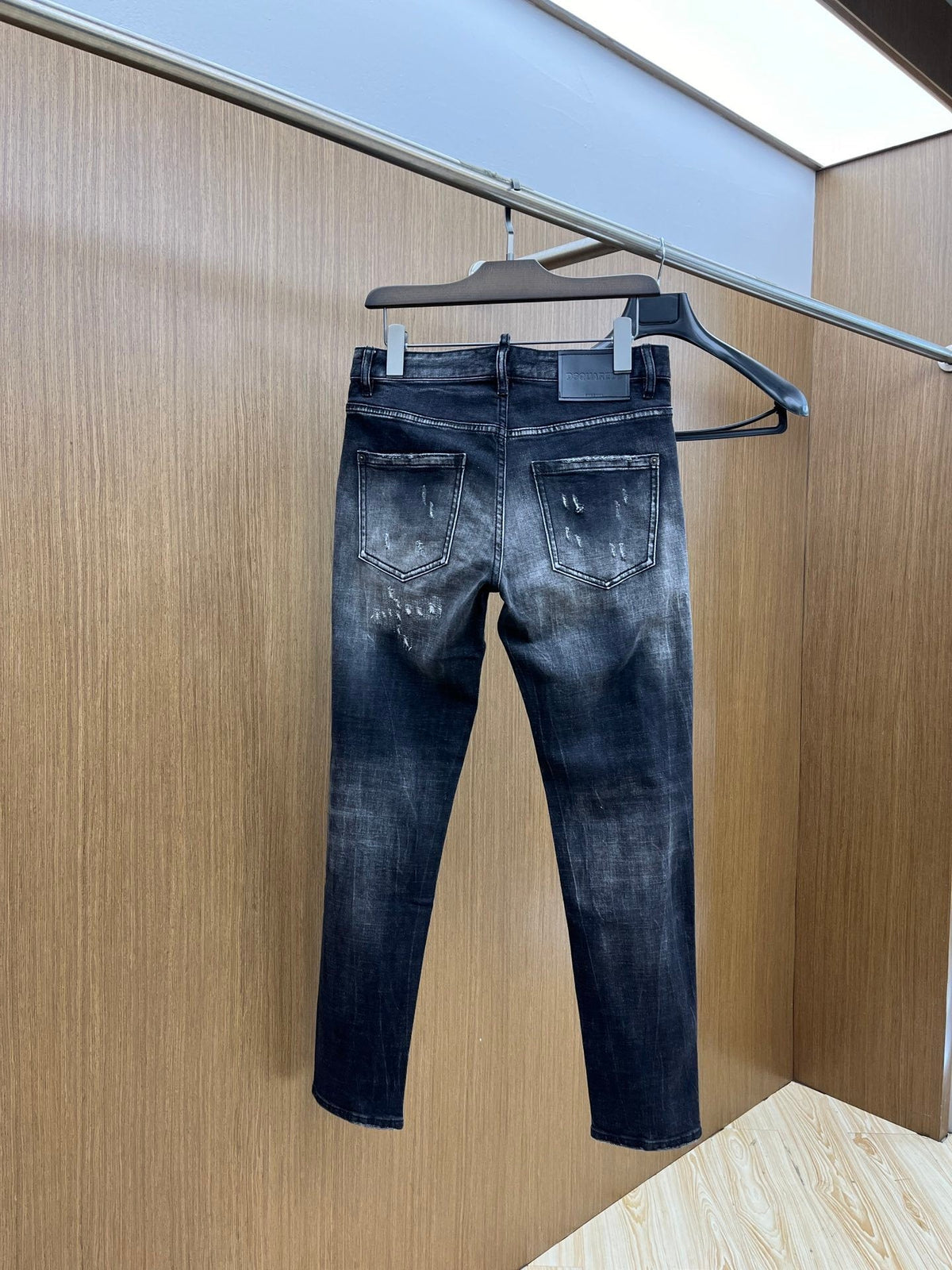 D - JEANS