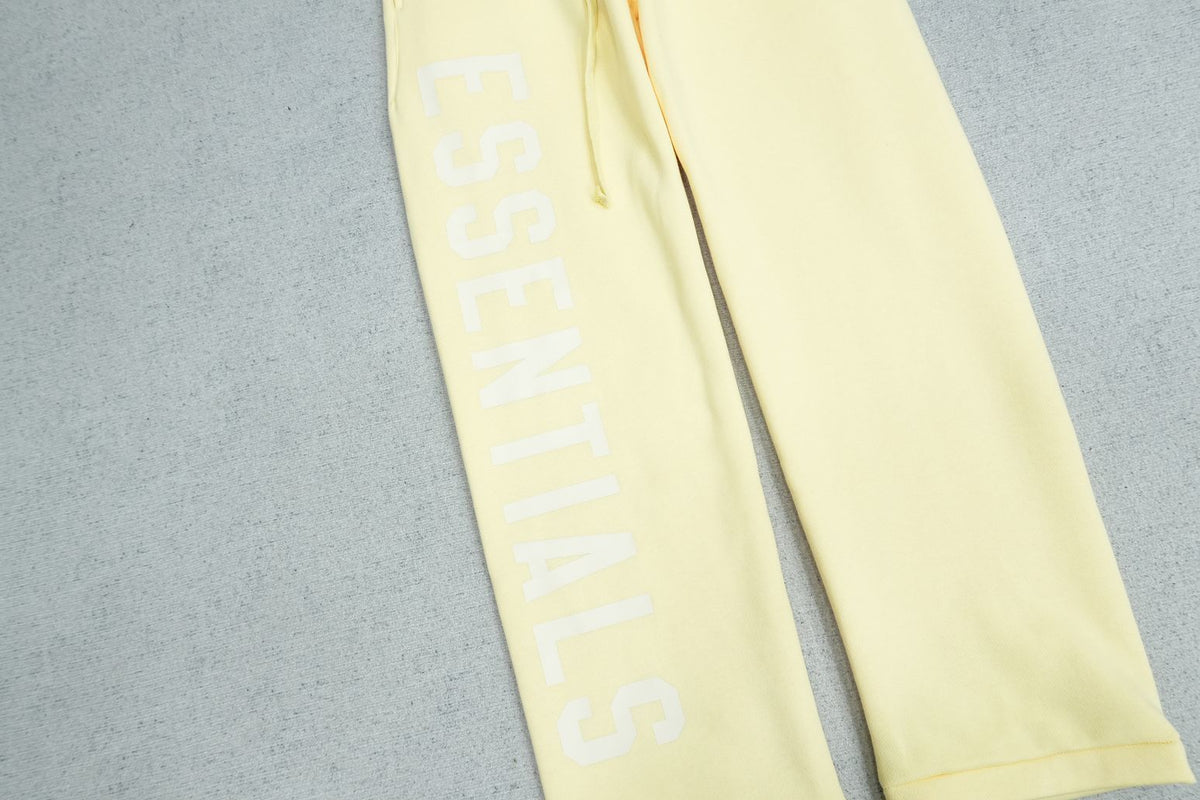 F - SWEATPANTS