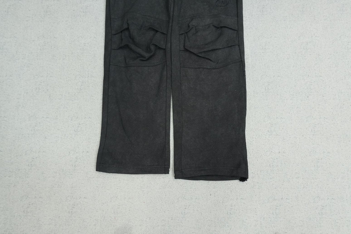 F - SWEATPANTS
