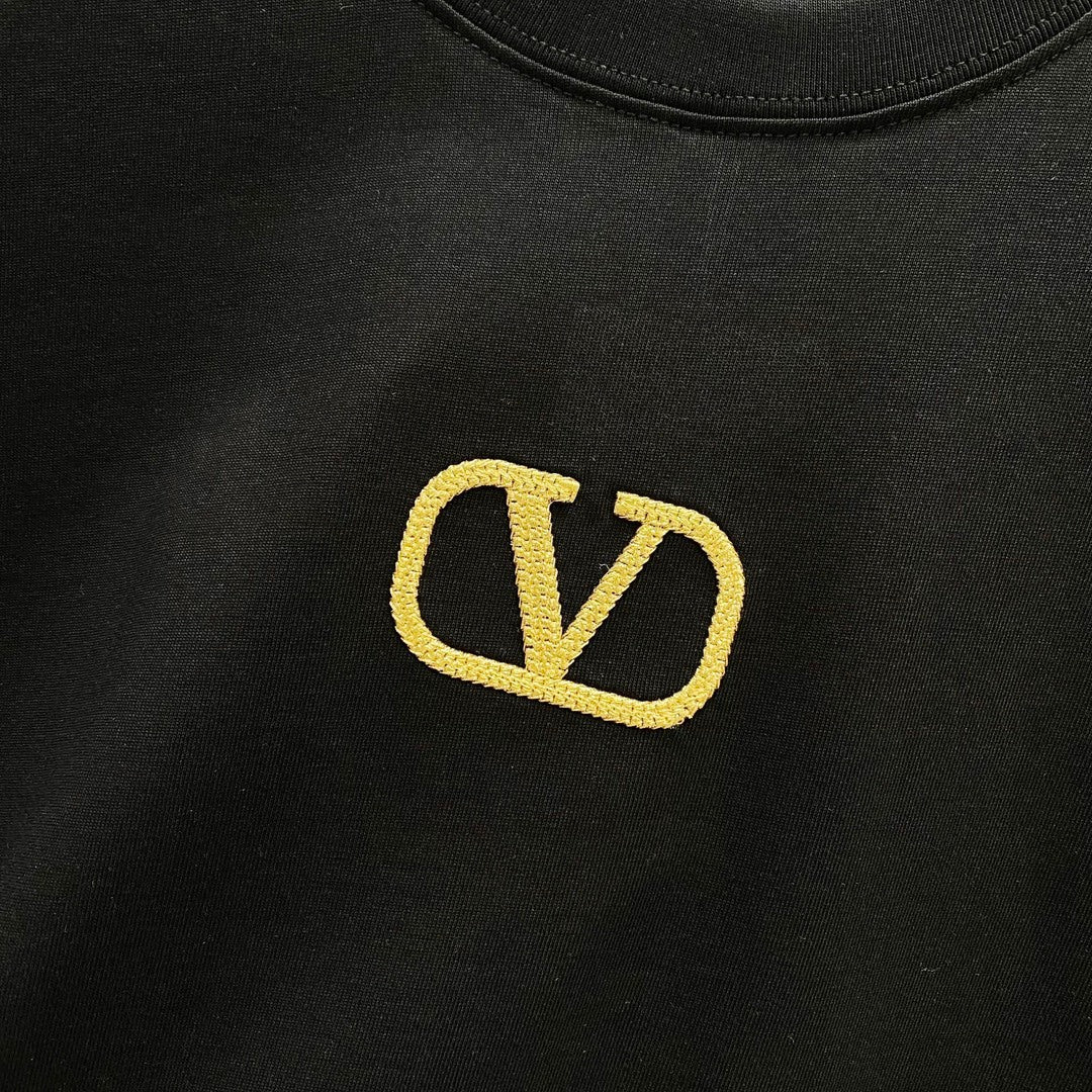 V - TSHIRT