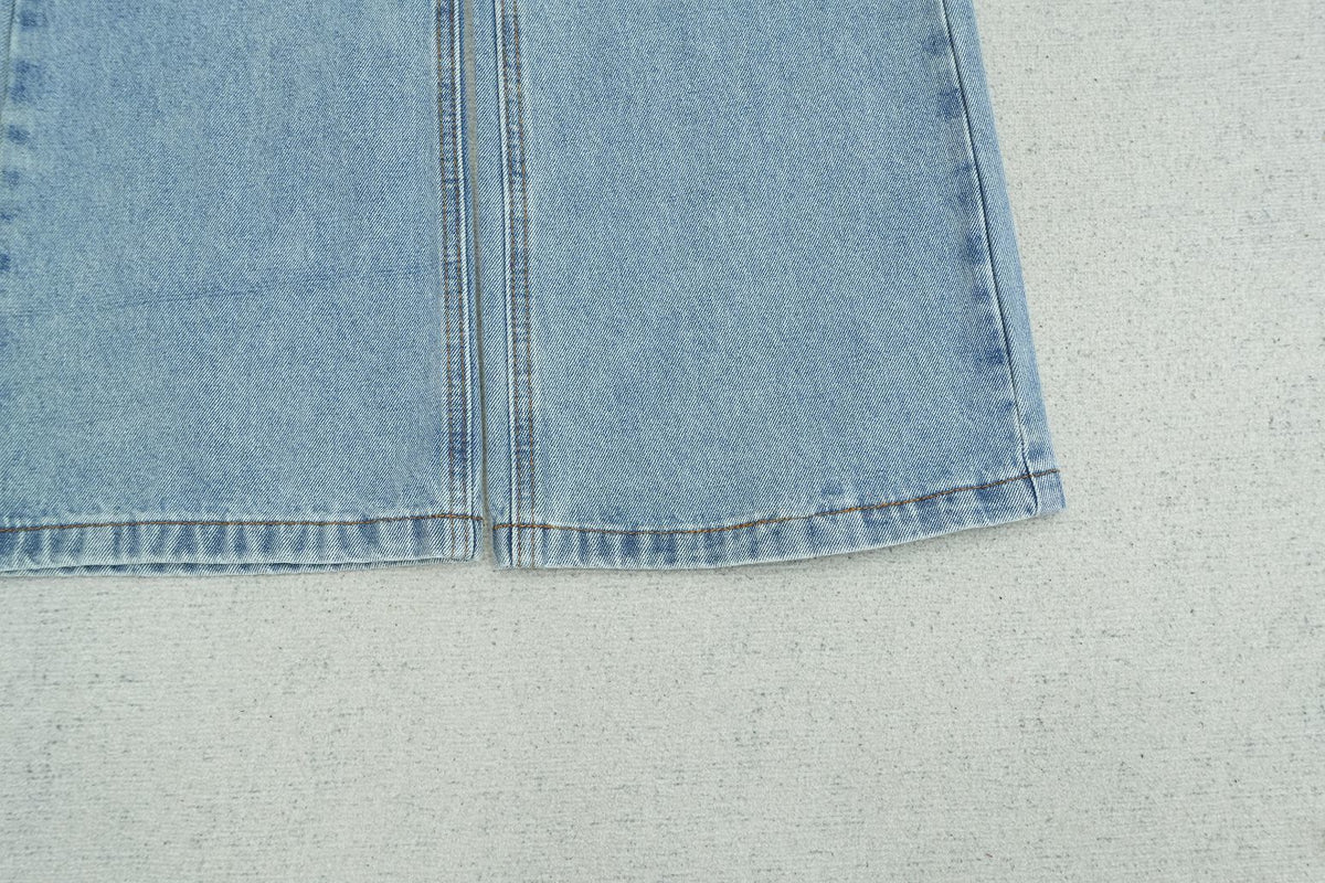 A - JEANS