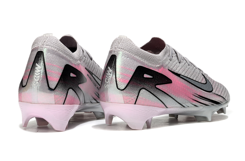 M - FUSSBALLSCHUHE