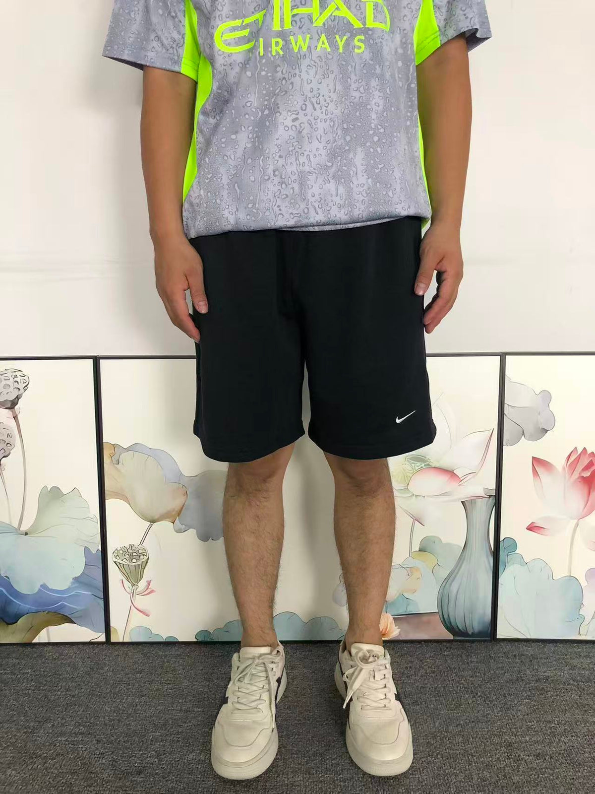 N - SHORTS
