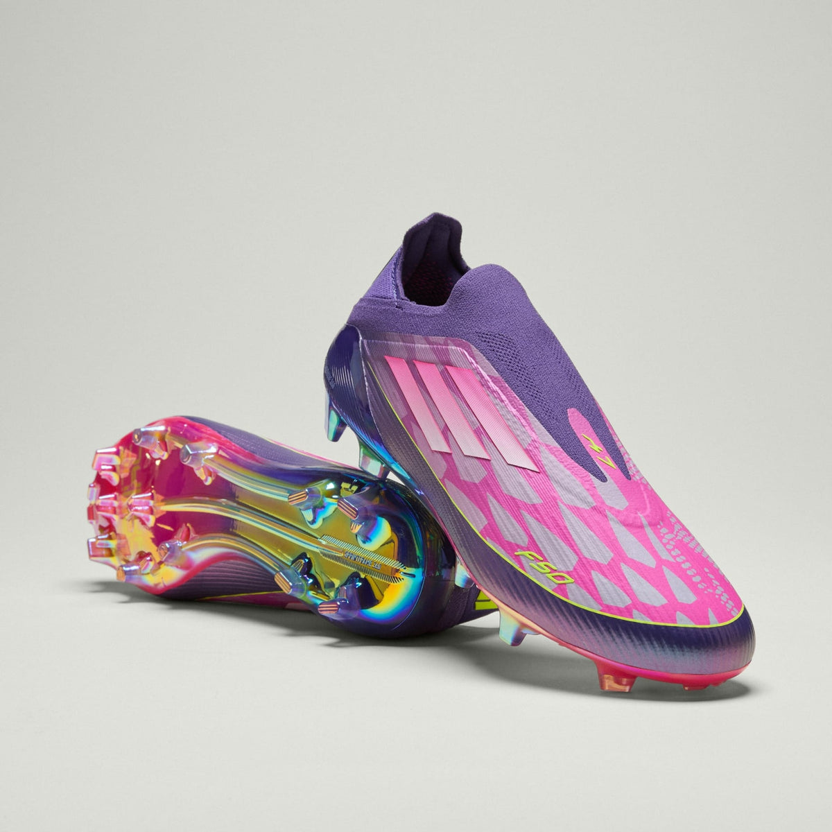 F - FUSSBALLSCHUHE