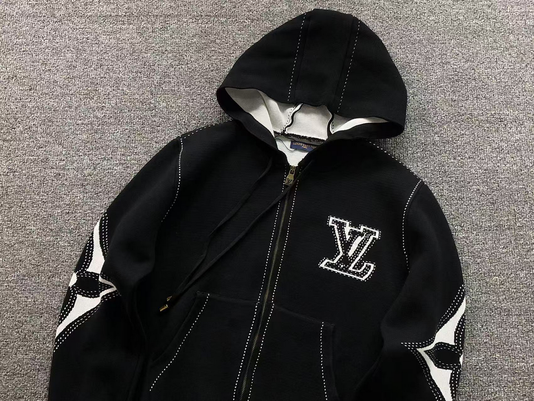 VELORE - LOUIS V ZIPPER