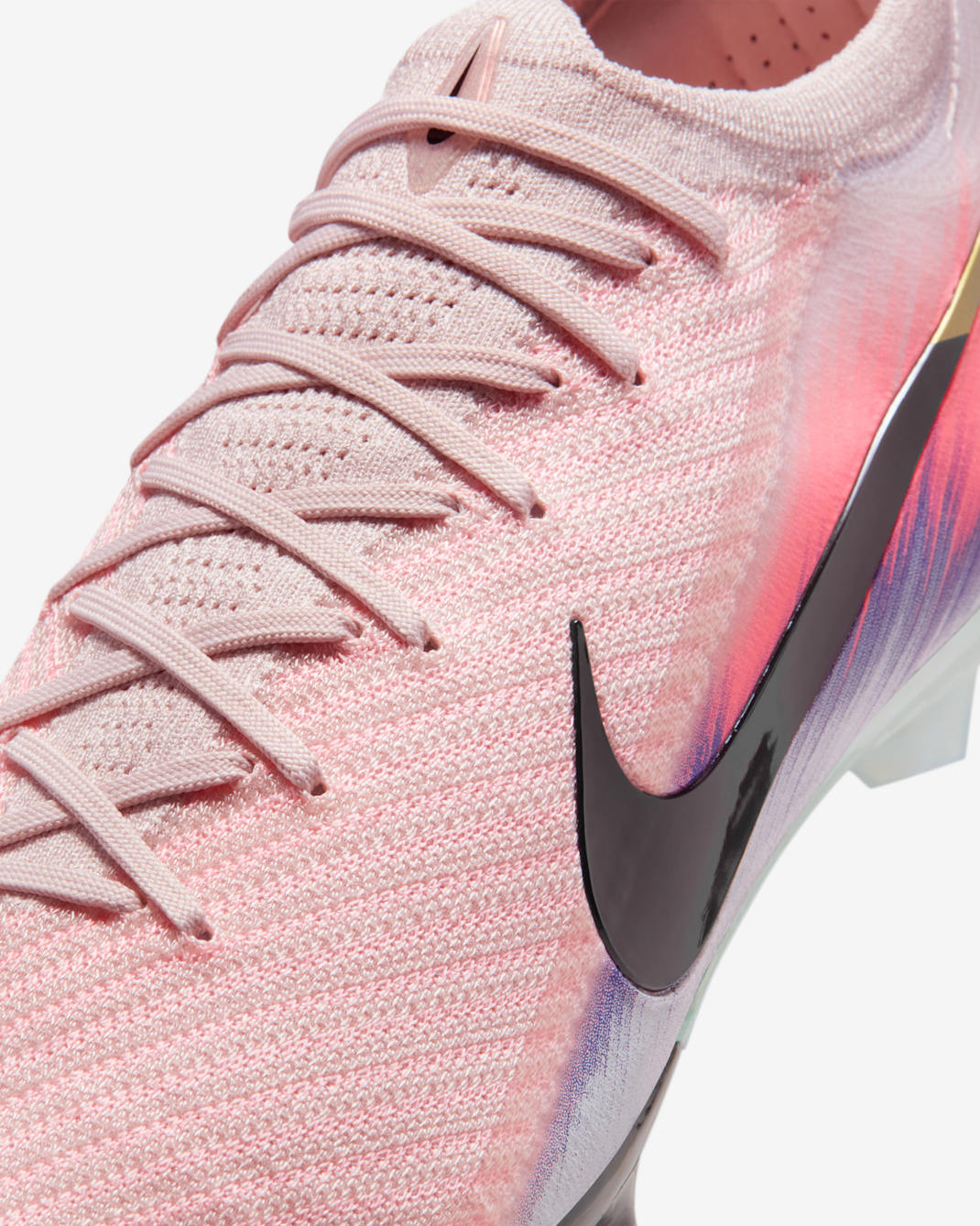 M - FUSSBALLSCHUHE