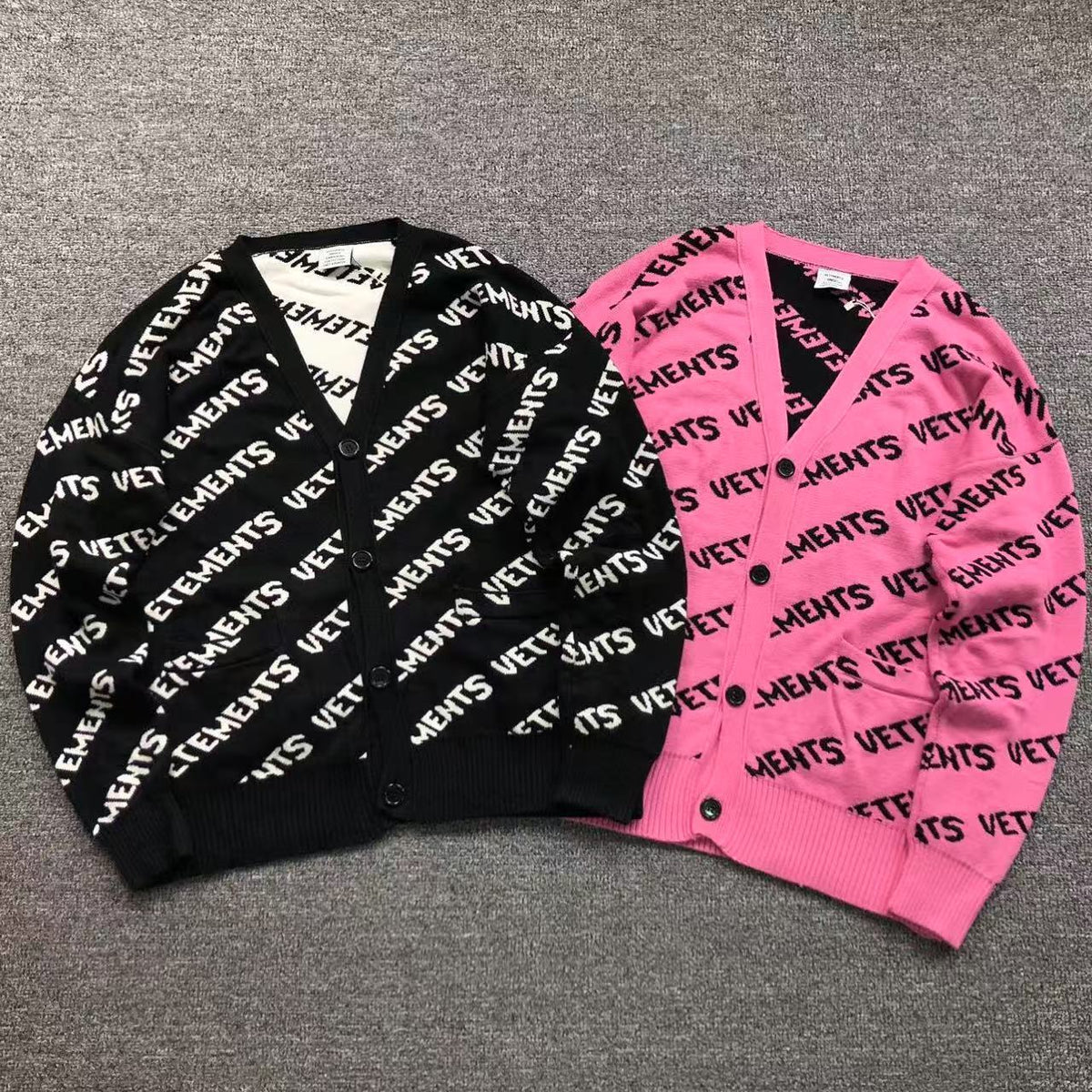 V - SWEATER