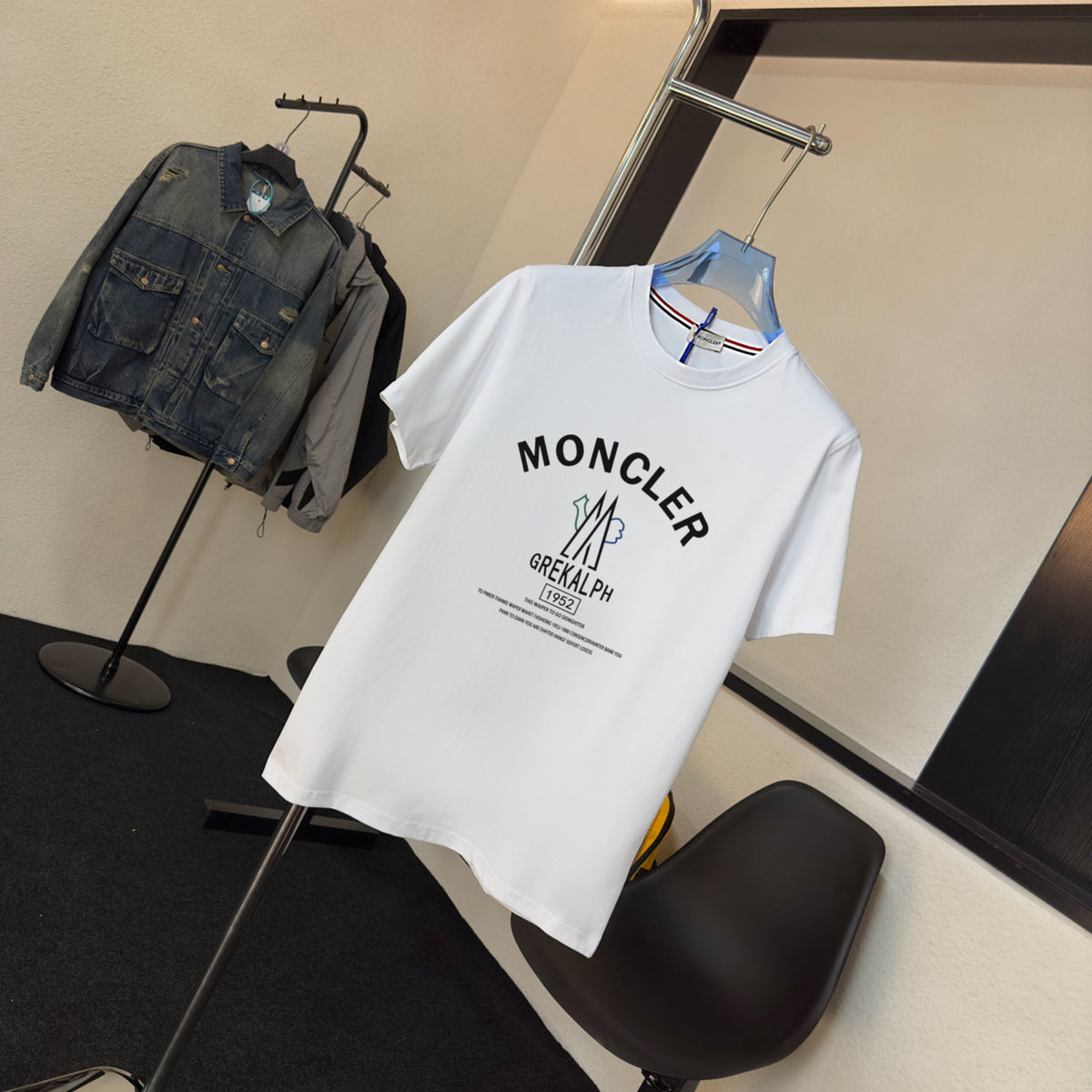M - TSHIRT
