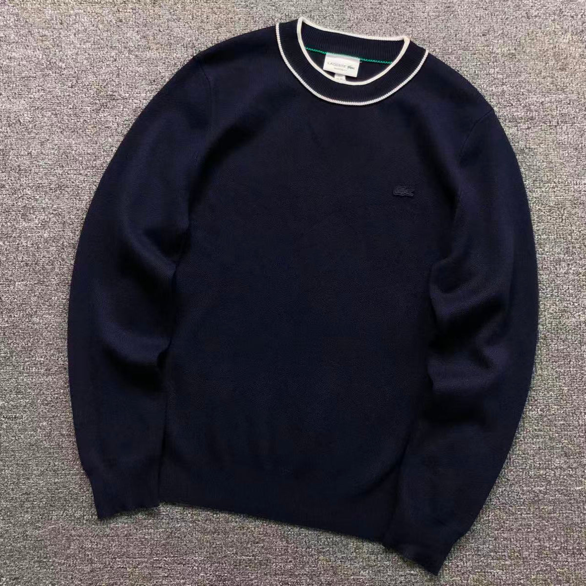 L - SWEATER