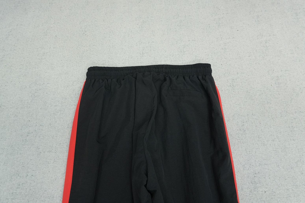 C - SWEATPANTS