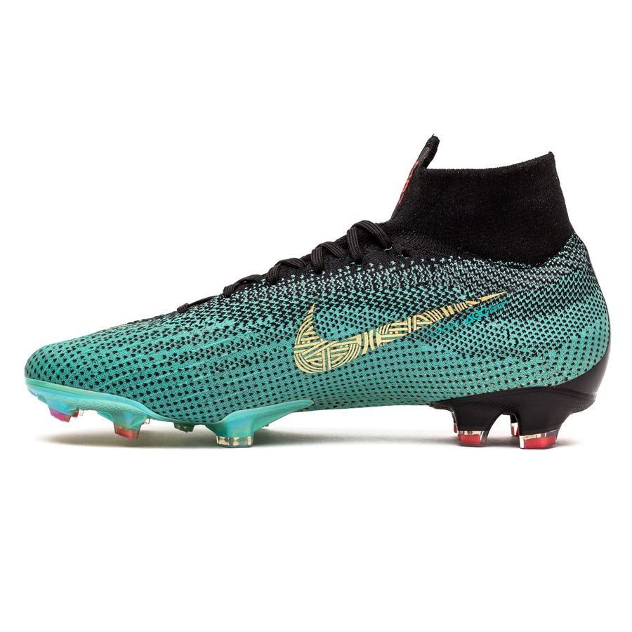 S - FUSSBALLSCHUHE