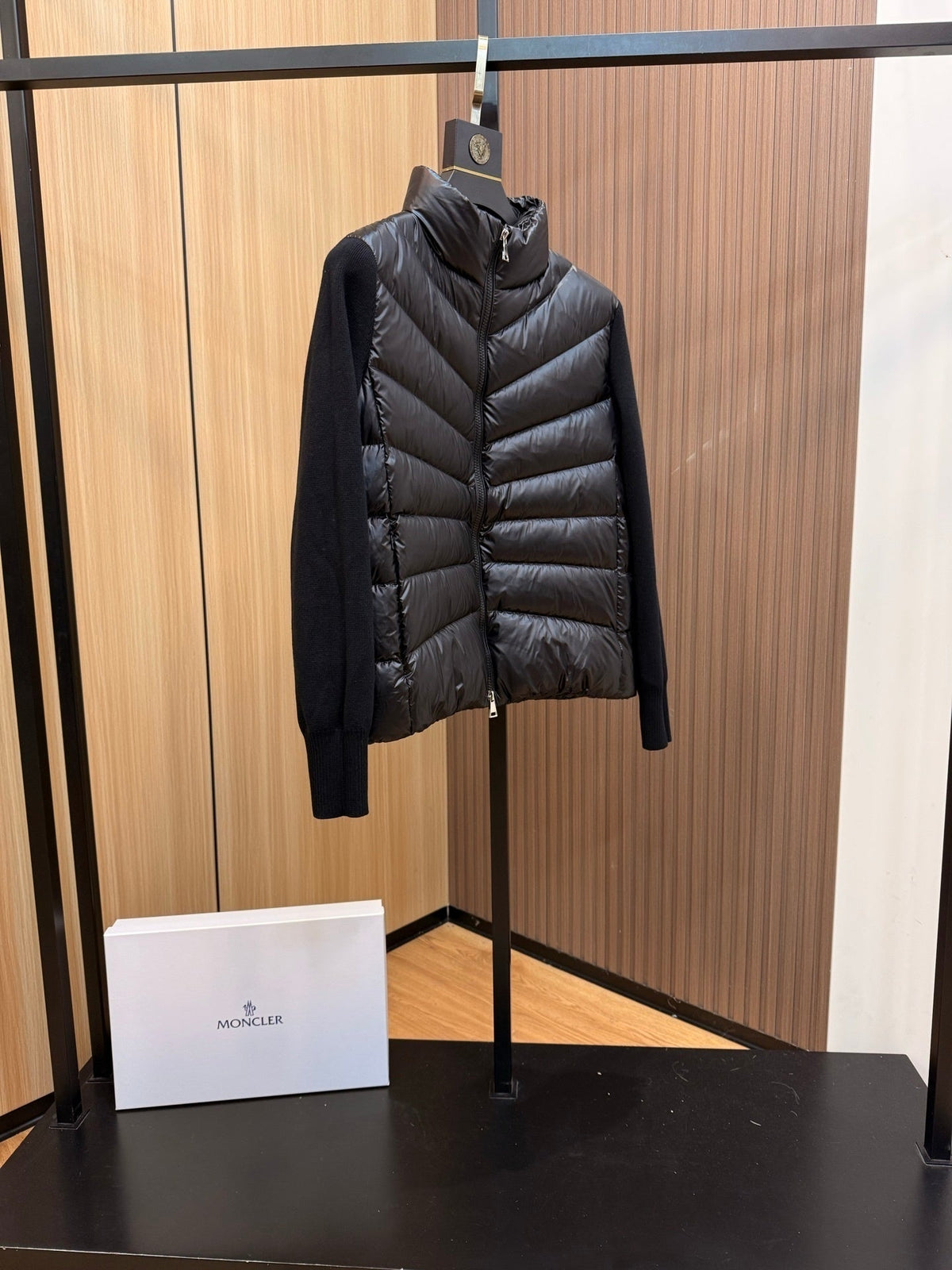 P - CARDIGAN