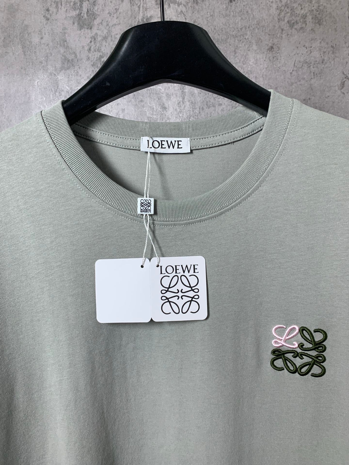 L - TSHIRT