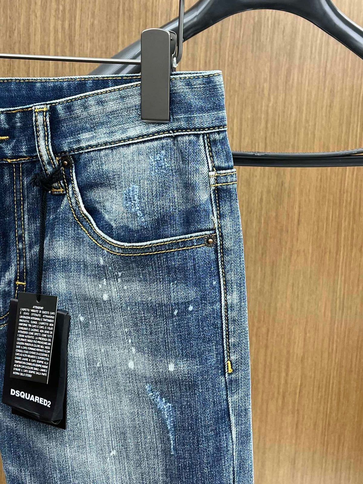 D - JEANS