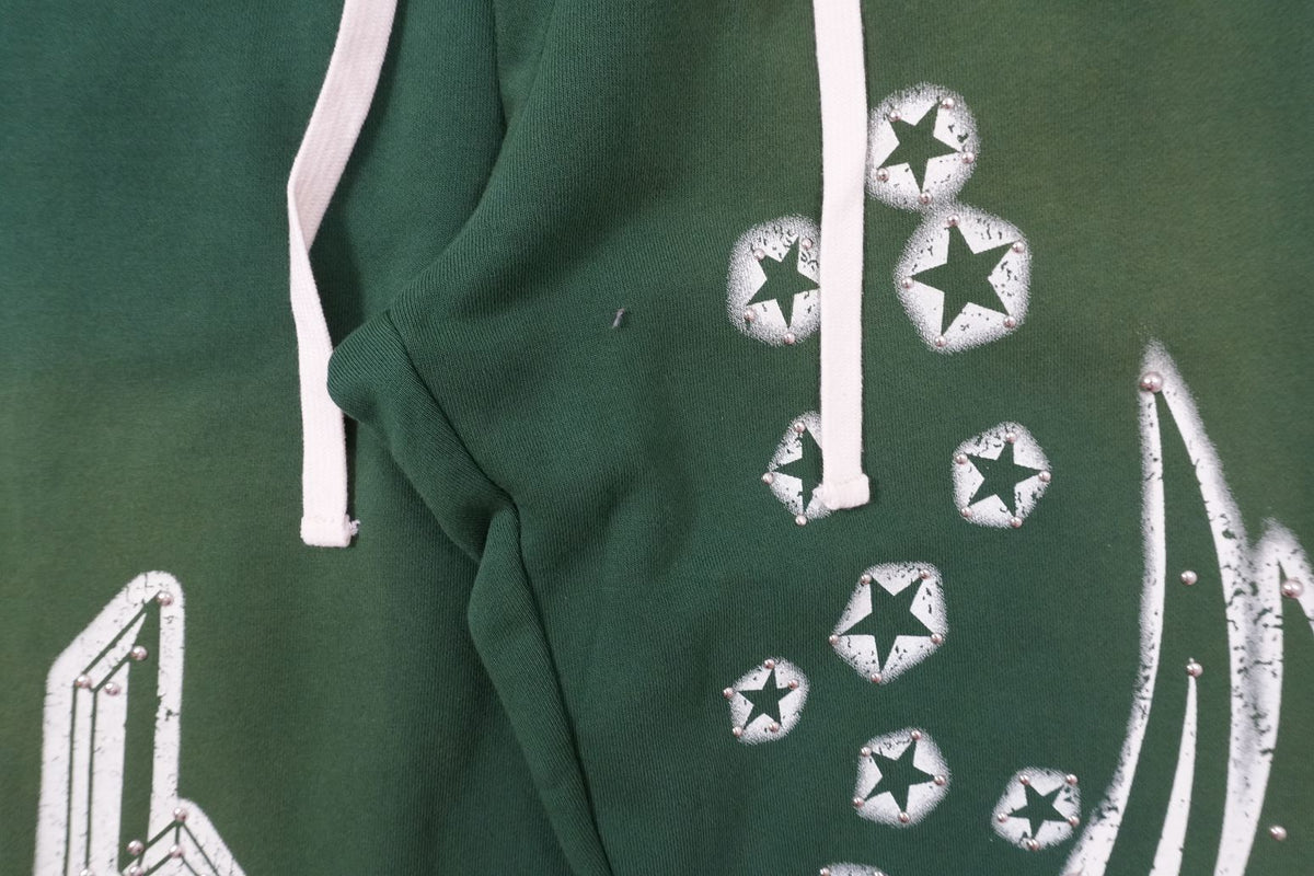 L - SWEATPANTS