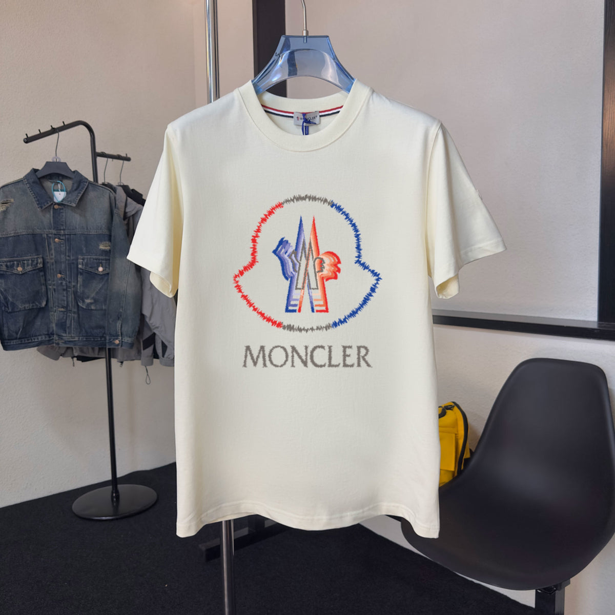 M - TSHIRT