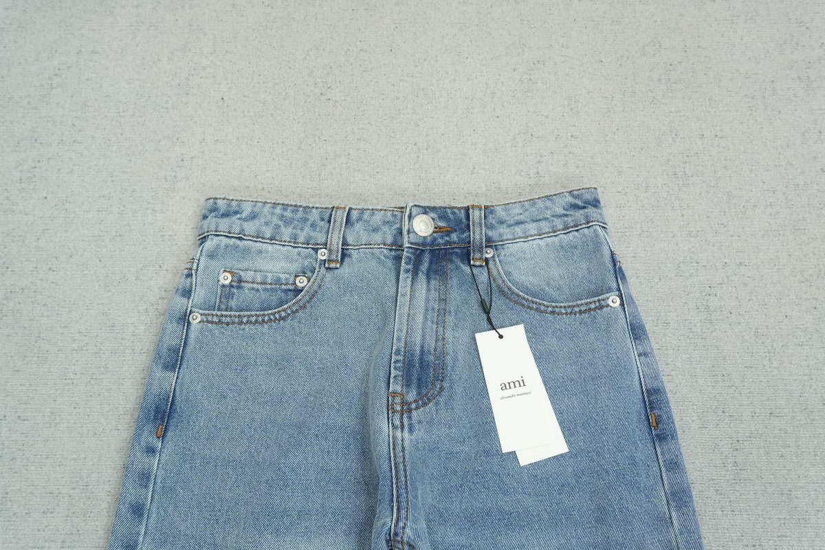 A - JEANS