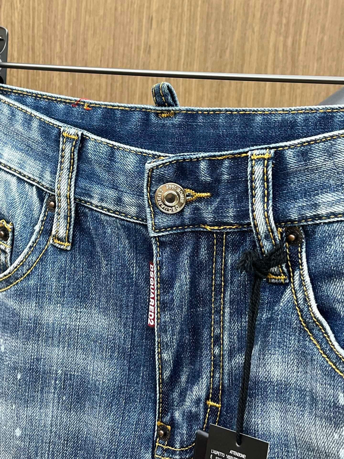 D - JEANS