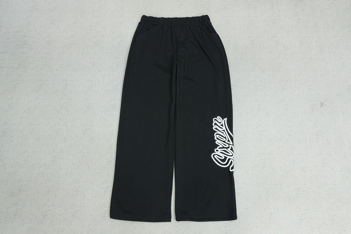 S - SWEATPANTS
