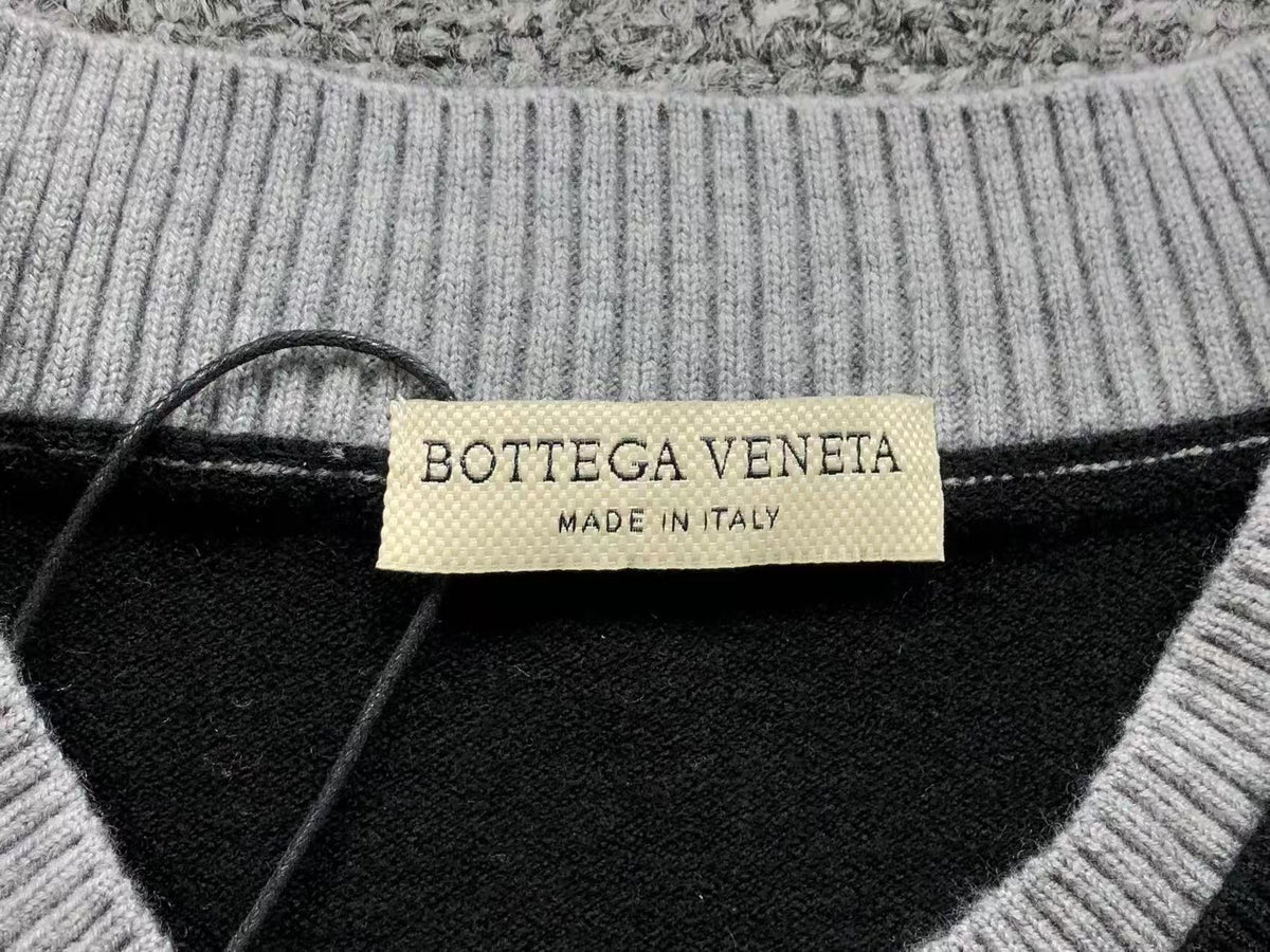 B - SWEATER