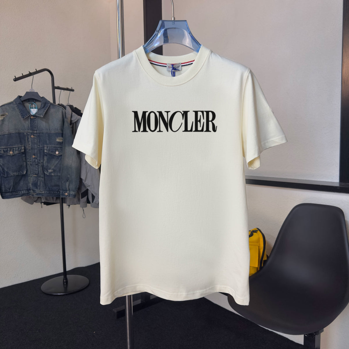 M - TSHIRT