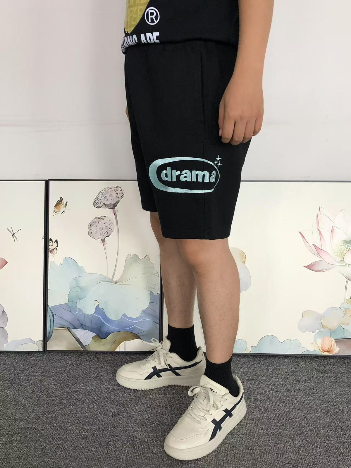 D - SHORTS