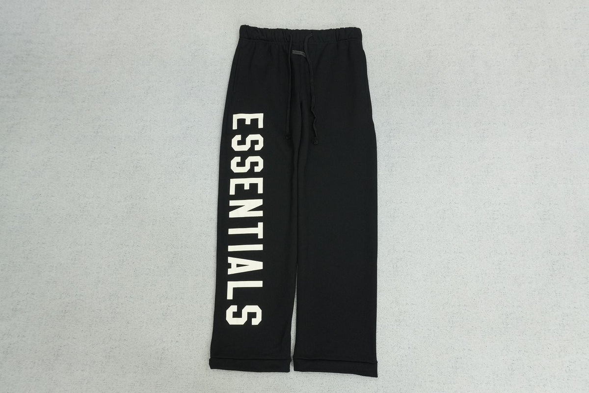 F - SWEATPANTS
