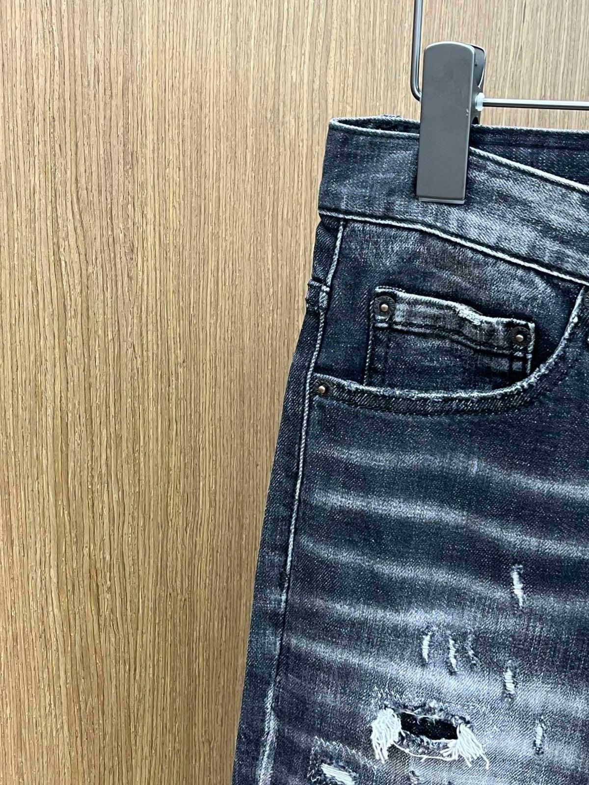 D - JEANS