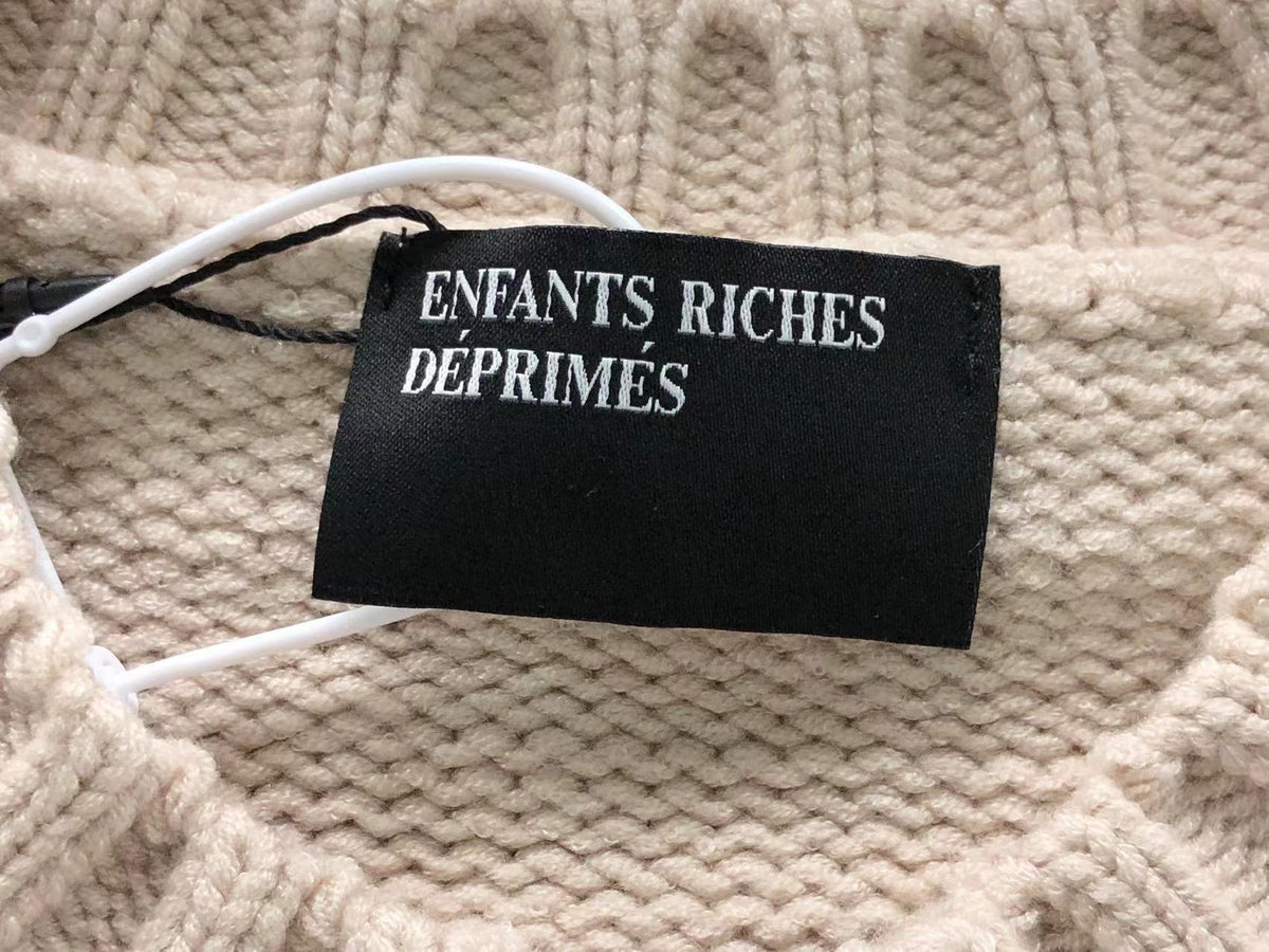 E - SWEATER