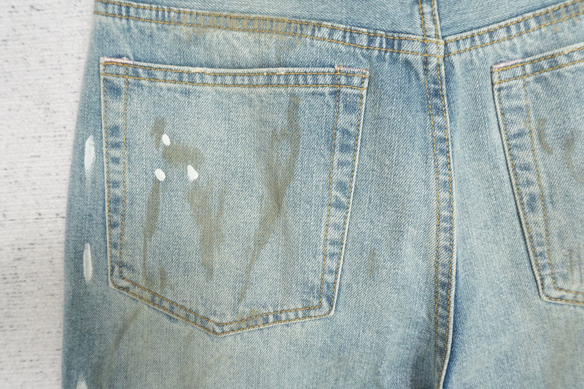 A - JEANS