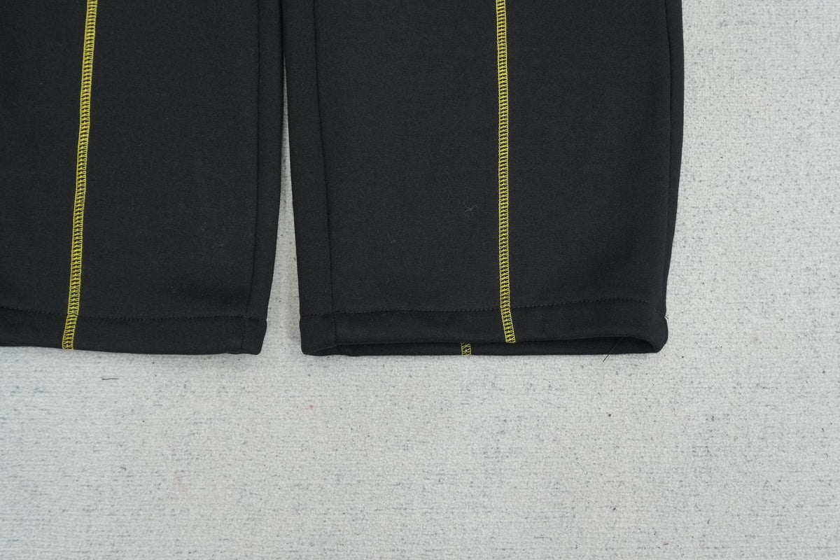 C - SWEATPANTS