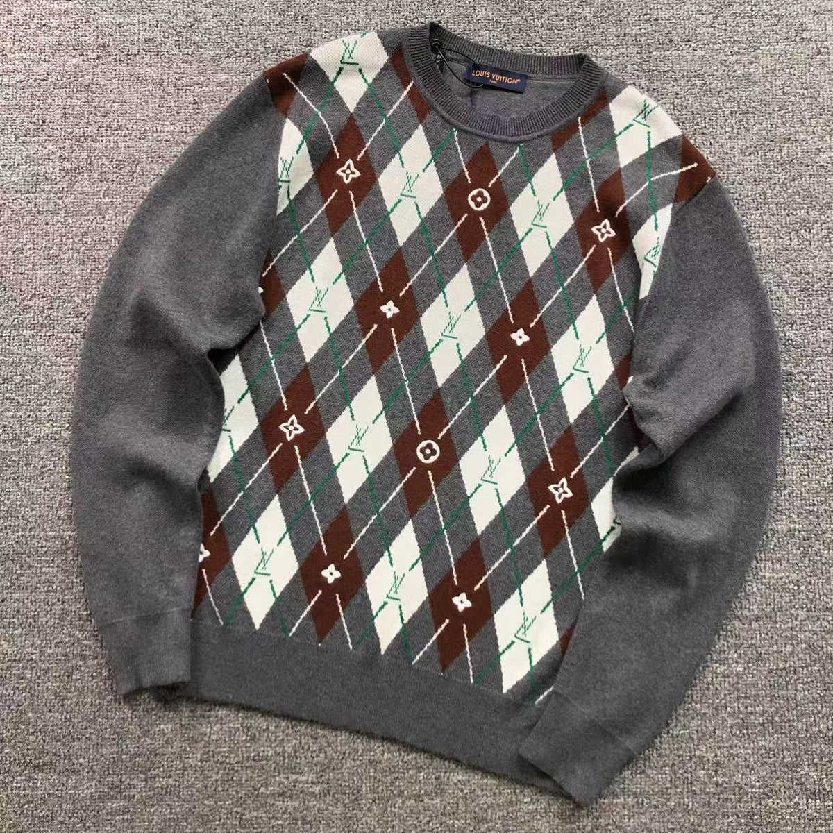 L - SWEATER