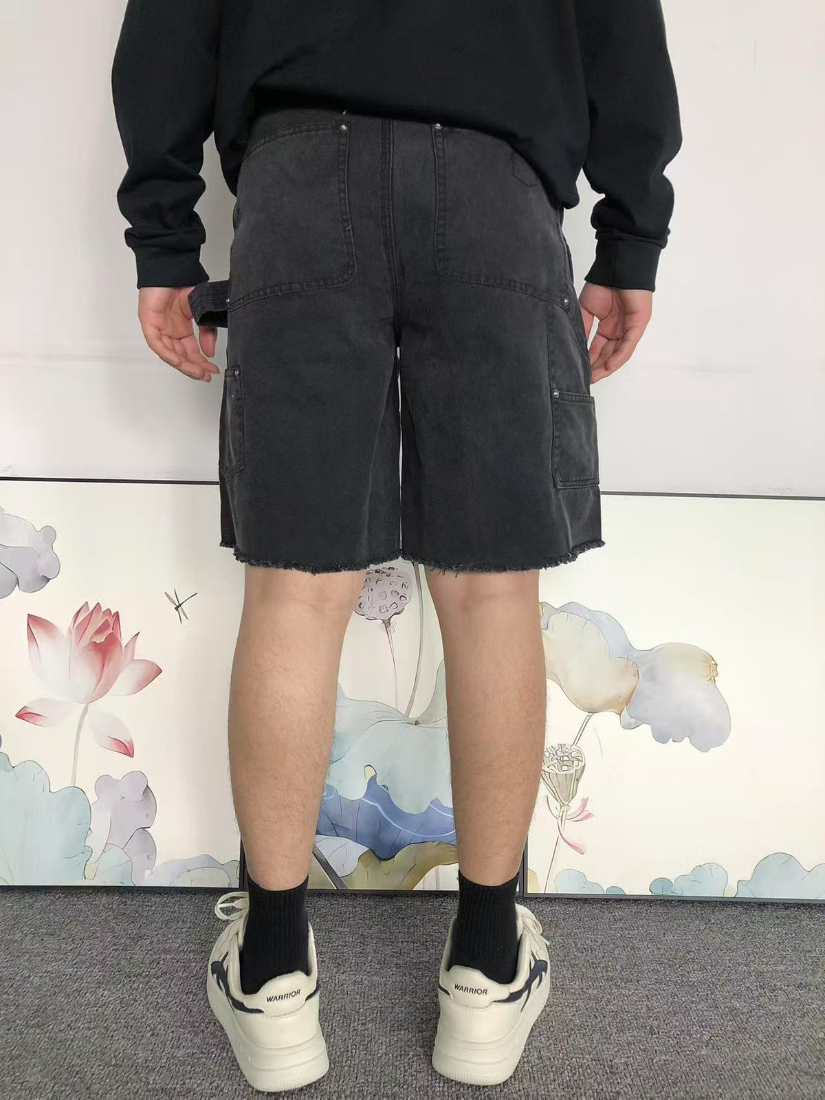M - SHORTS