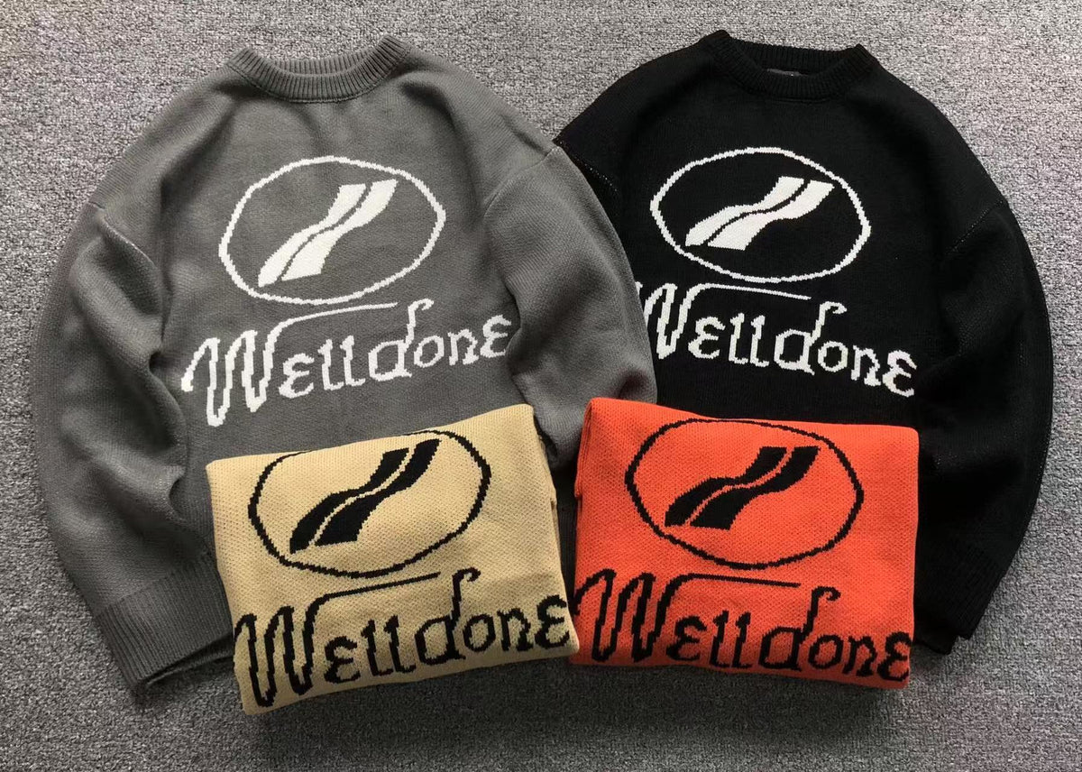 W - SWEATER