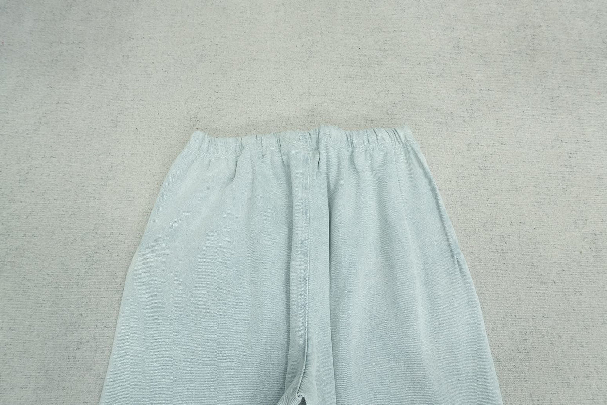F - SWEATPANTS