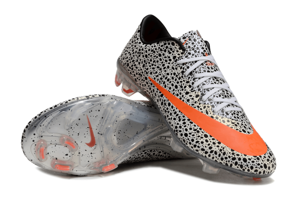 M - FUSSBALLSCHUHE