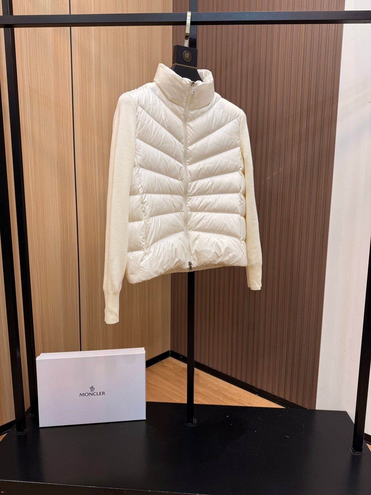 P - CARDIGAN
