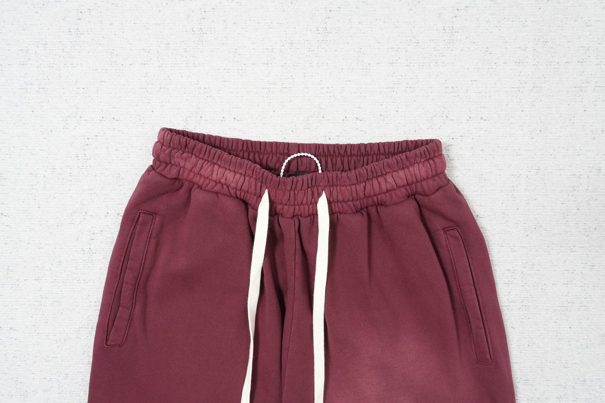 L - SWEATPANTS