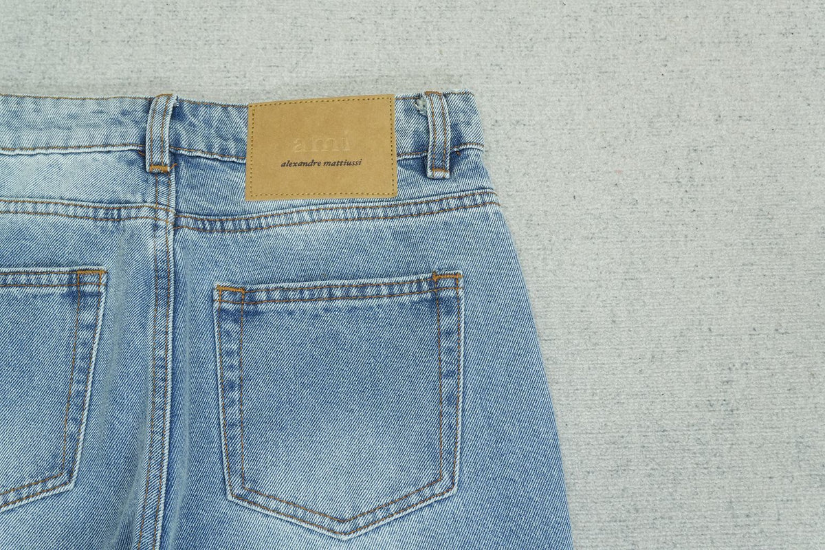 A - JEANS