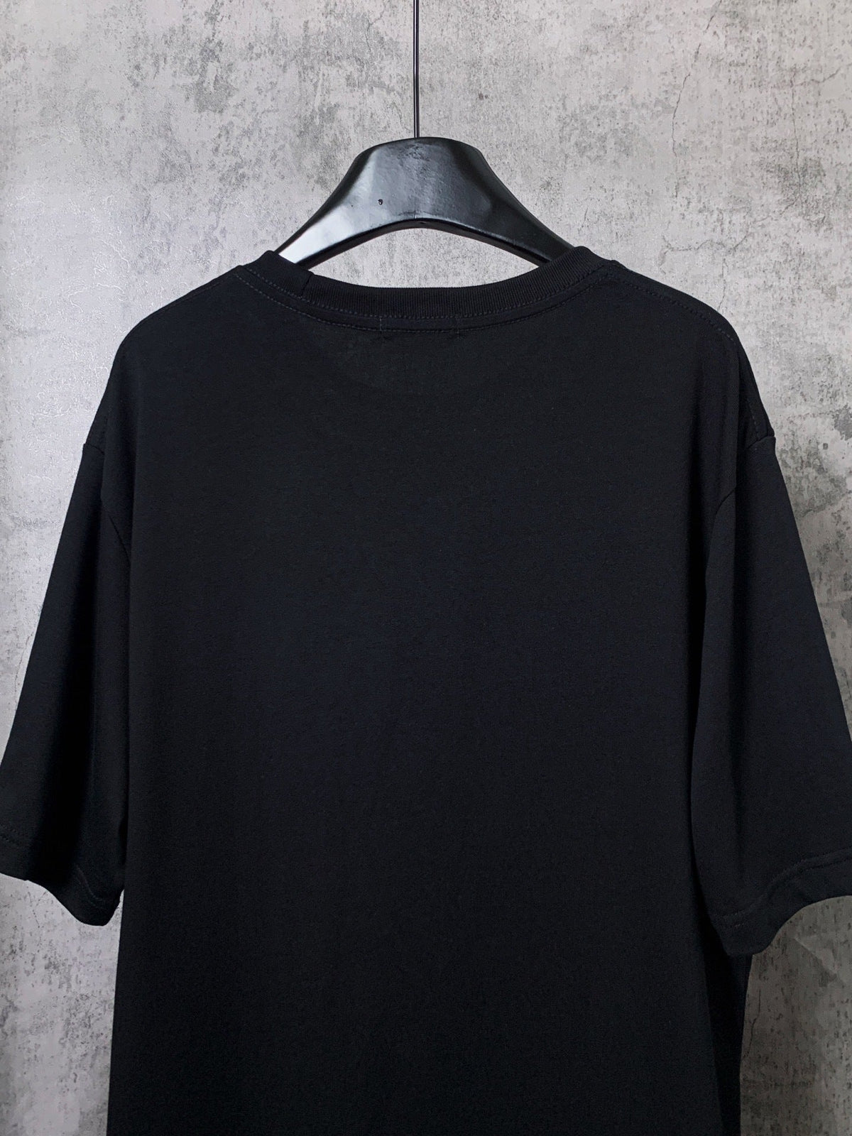 L - TSHIRT