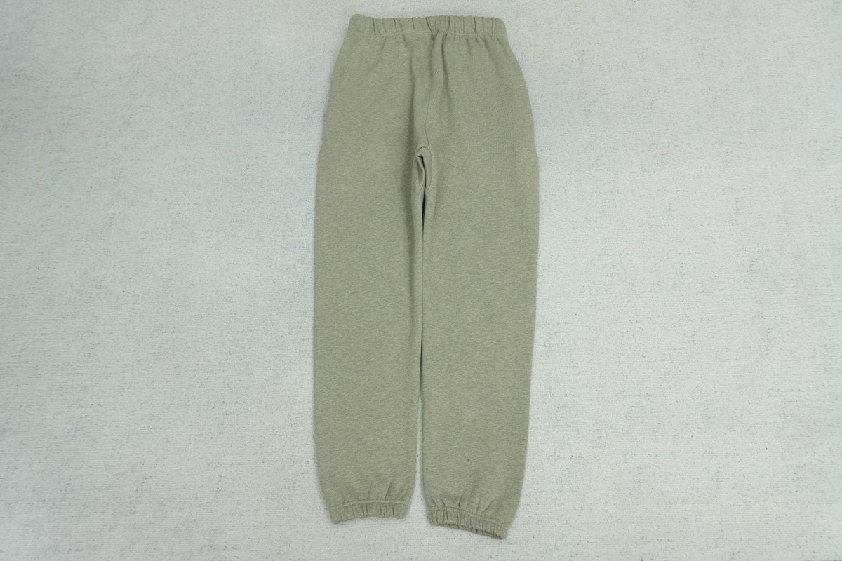 F - SWEATPANTS