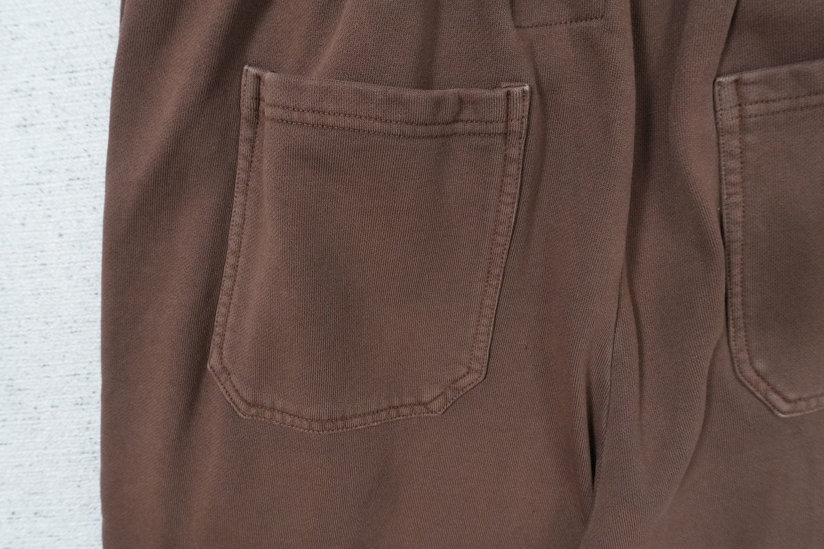 H - SWEATPANTS