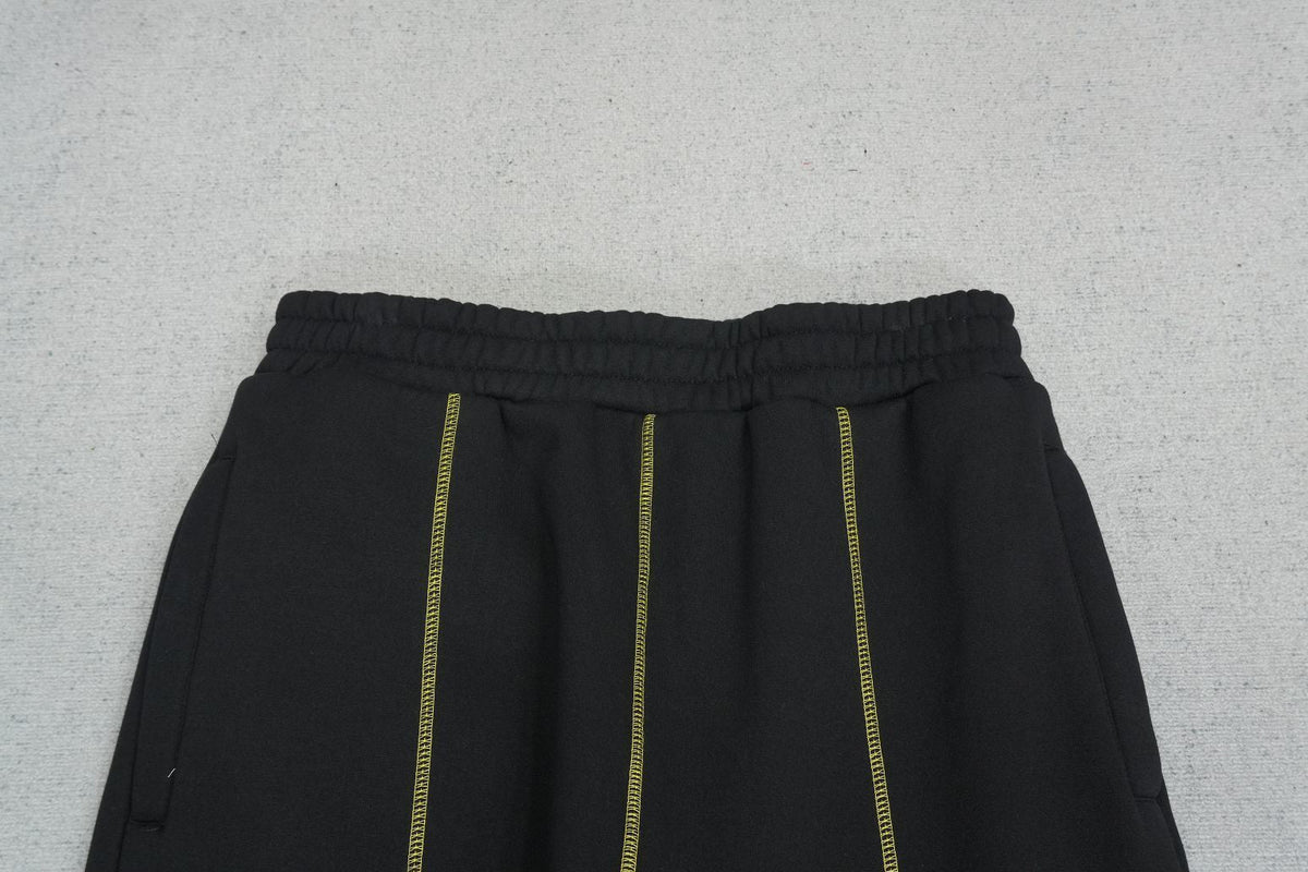 C - SWEATPANTS