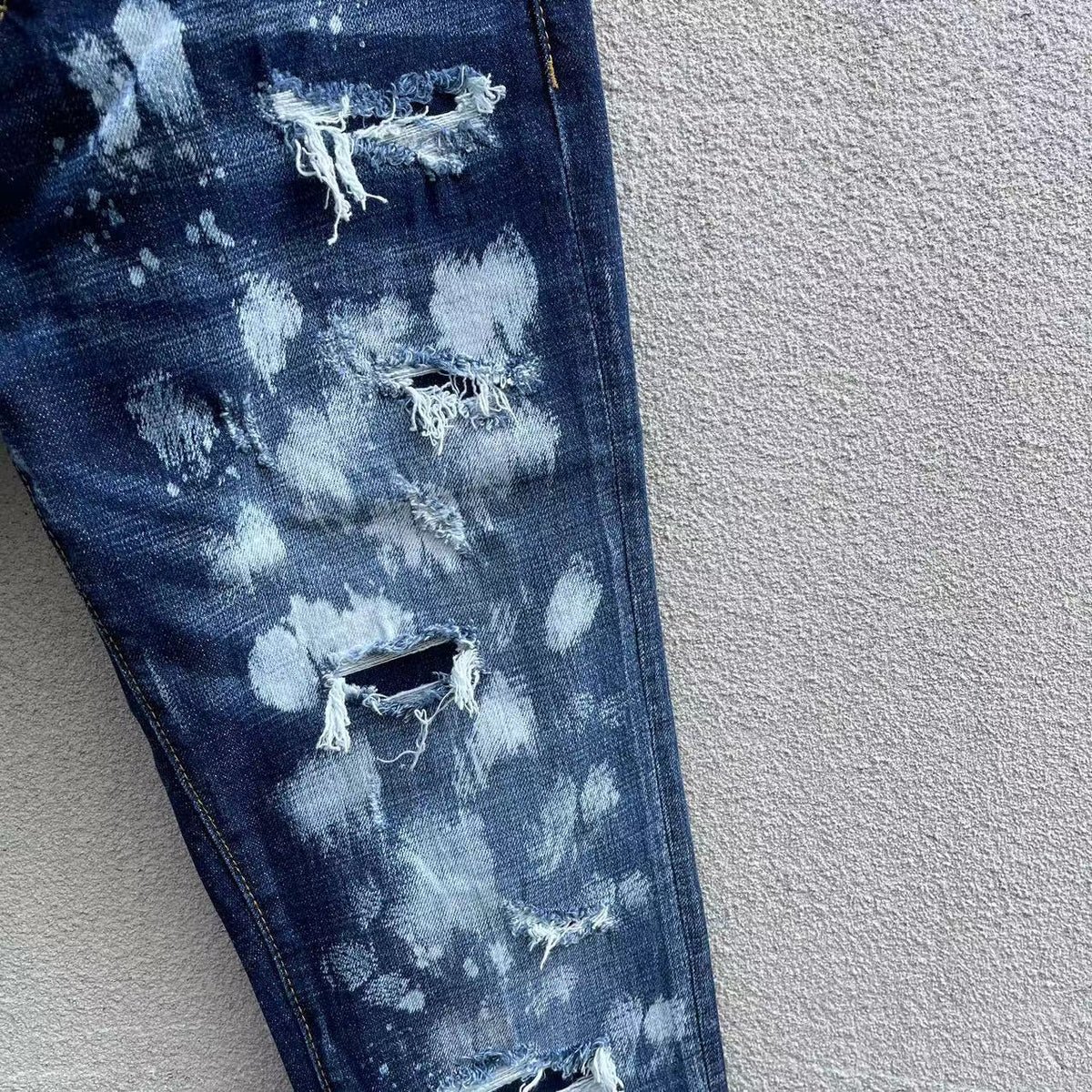 D - JEANS