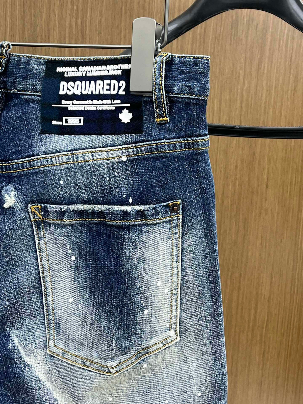 D - JEANS