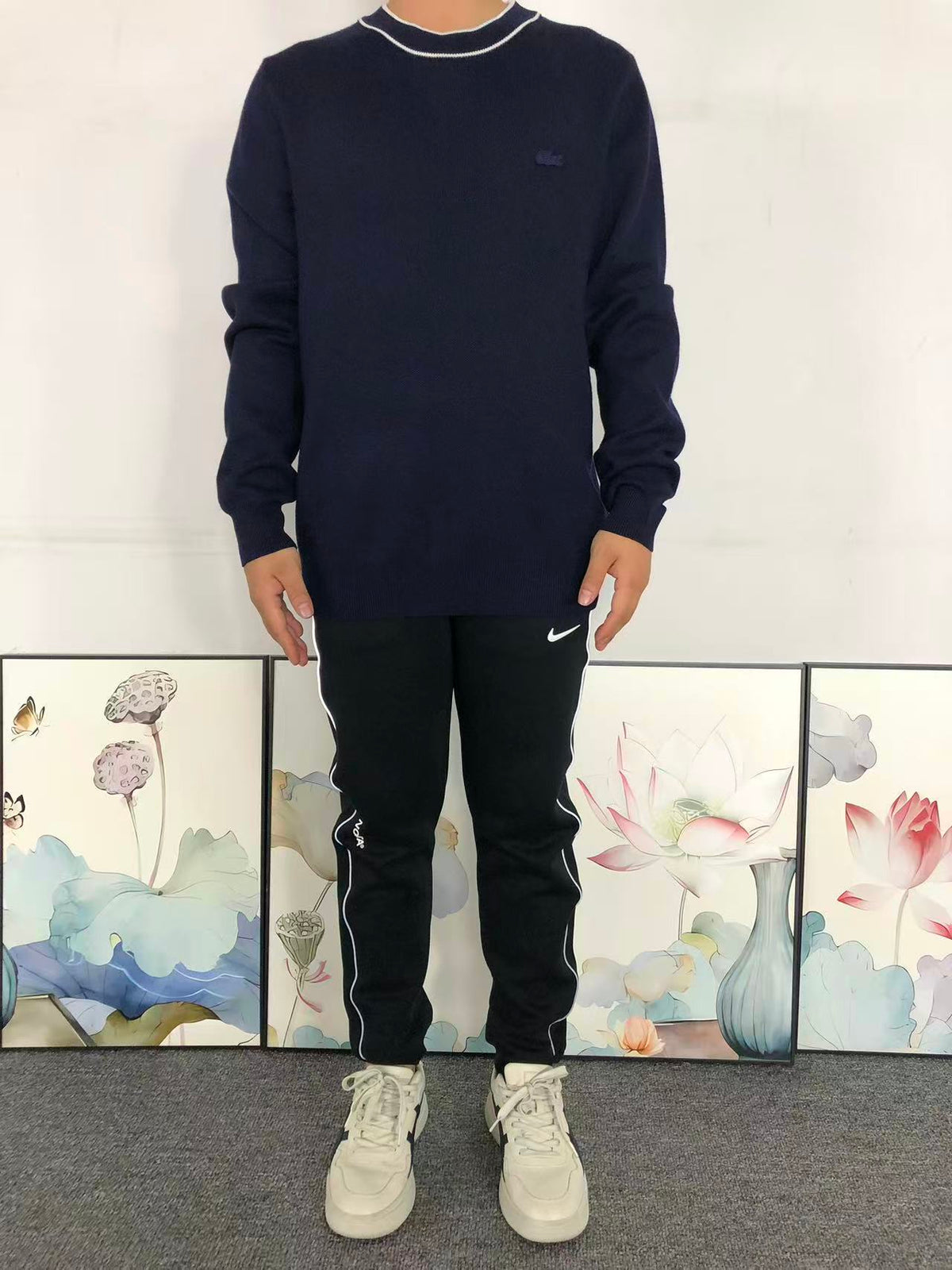L - SWEATER