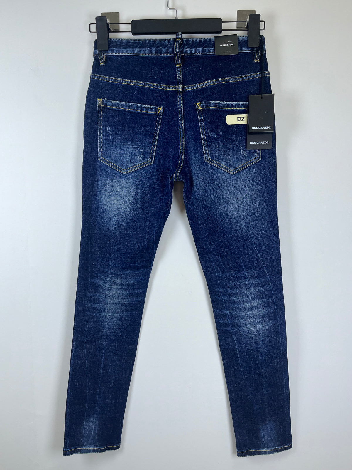 D - JEANS