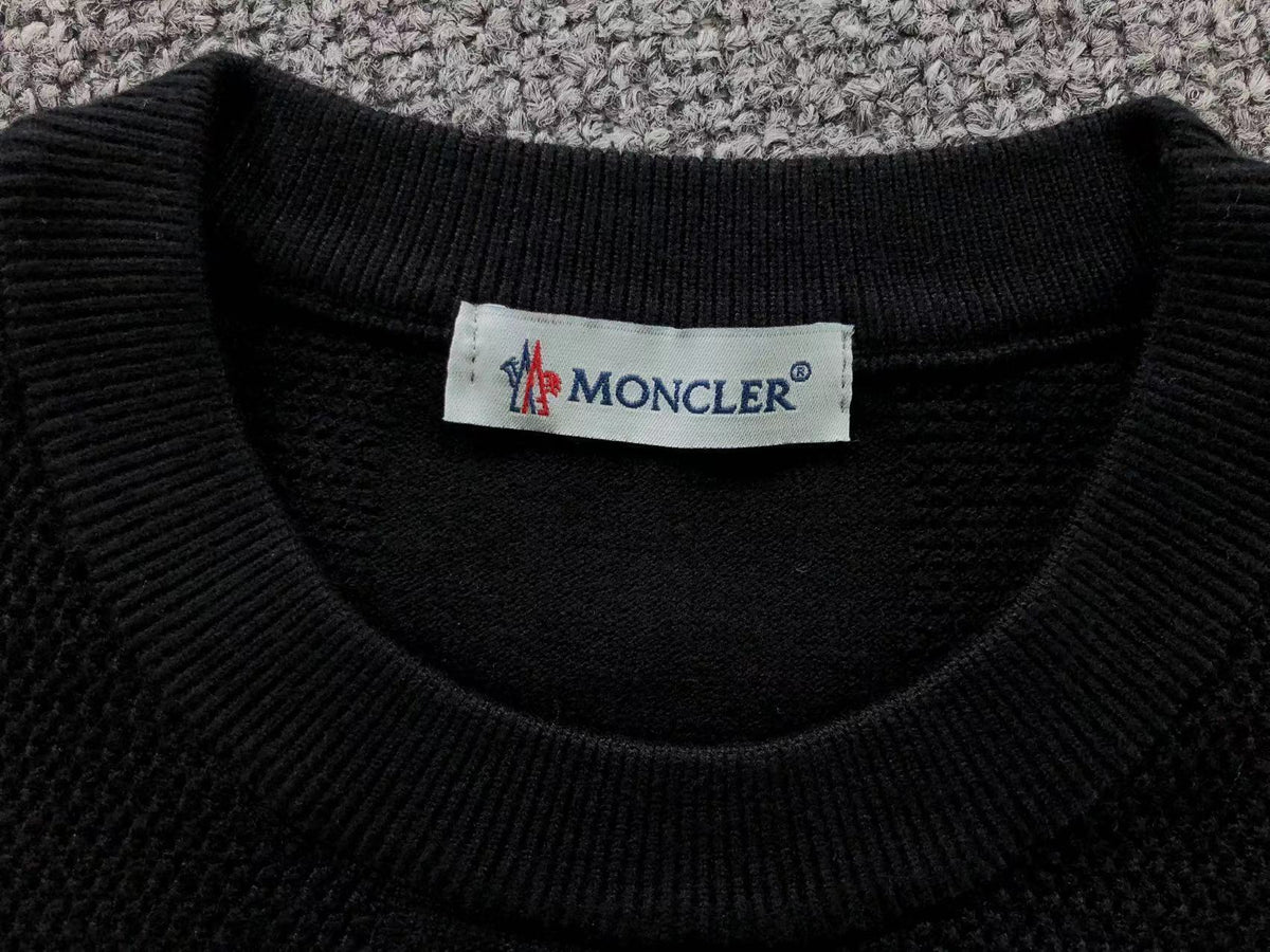 M - SWEATER