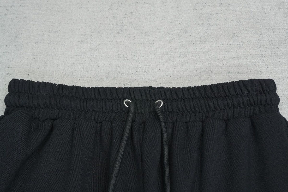 G - SWEATPANTS