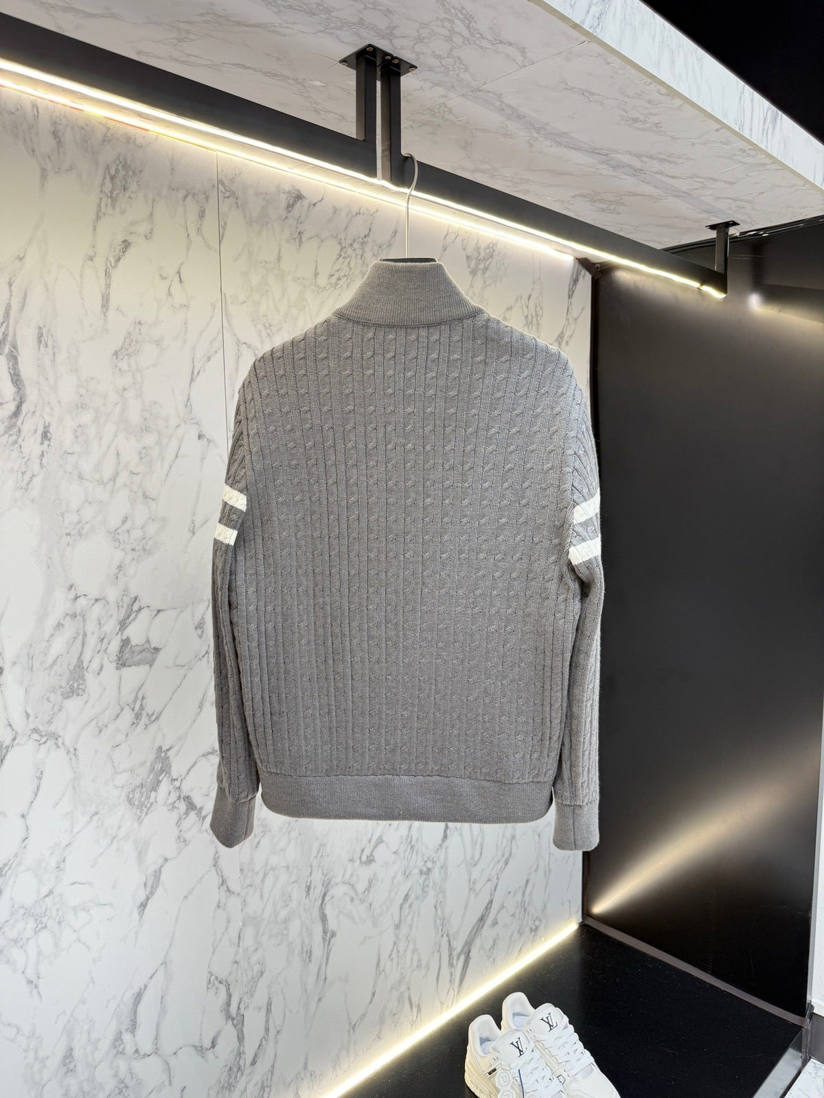 P - CARDIGAN
